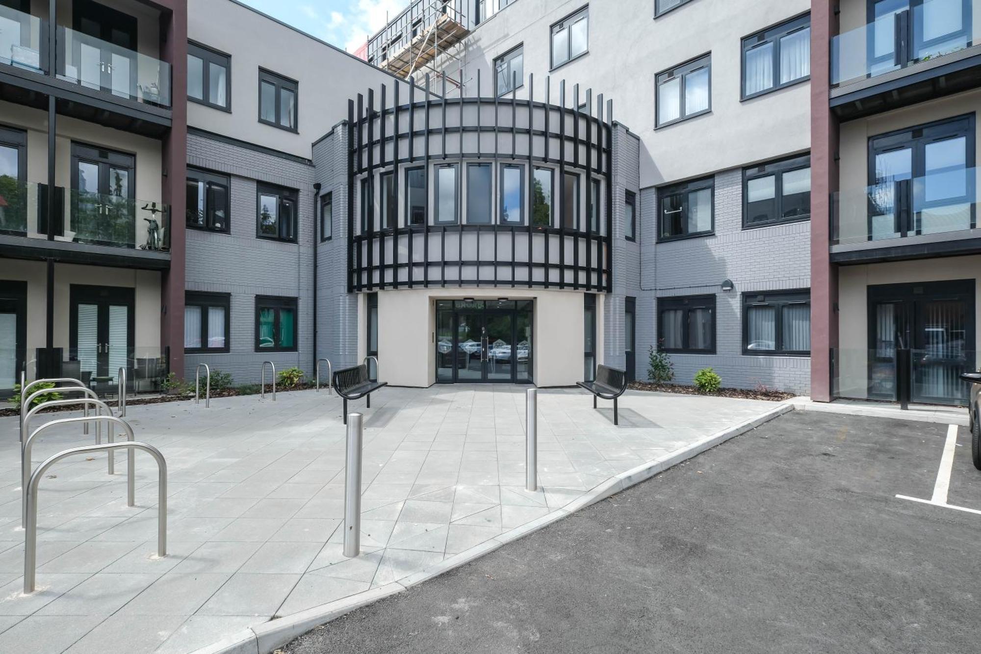 Brand New 2 Bedroom Apartment Centre Of Solihull Luaran gambar