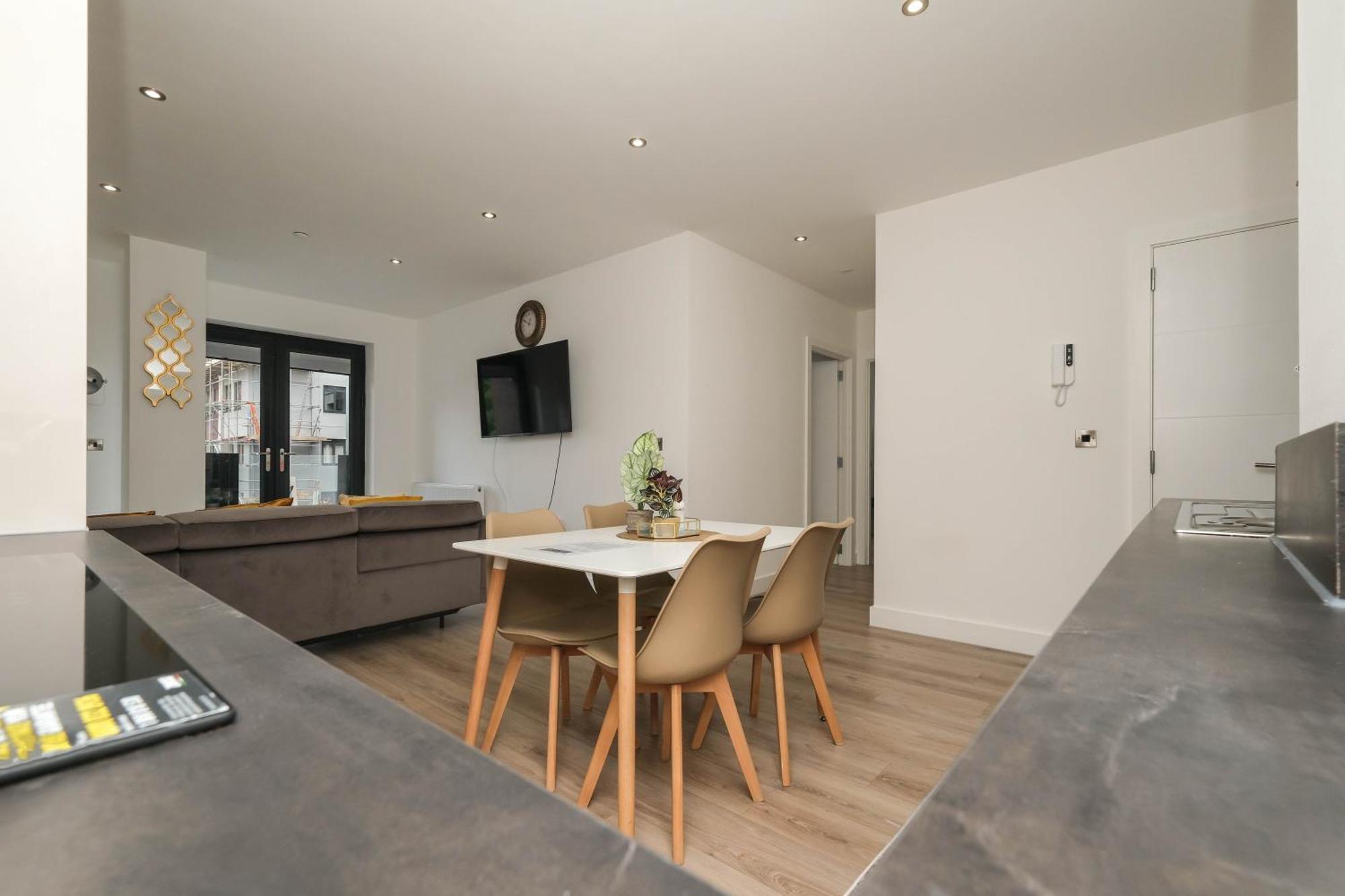 Brand New 2 Bedroom Apartment Centre Of Solihull Luaran gambar
